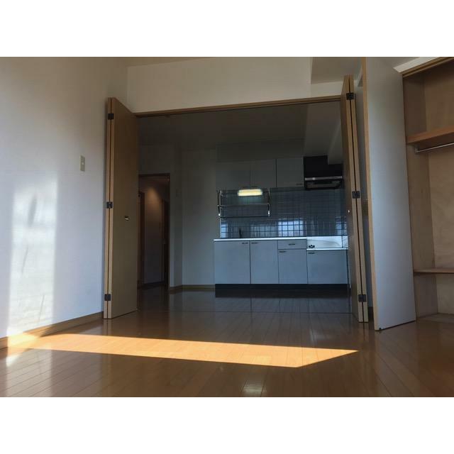 ヒルサイドクラタ 玄関