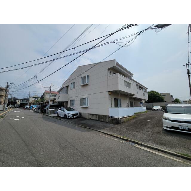 メゾンドファミール鵠沼 102号室 外観