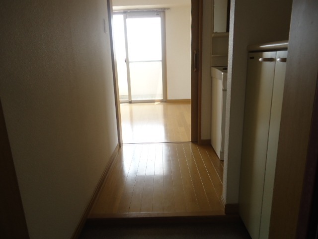 宮下ビル 玄関