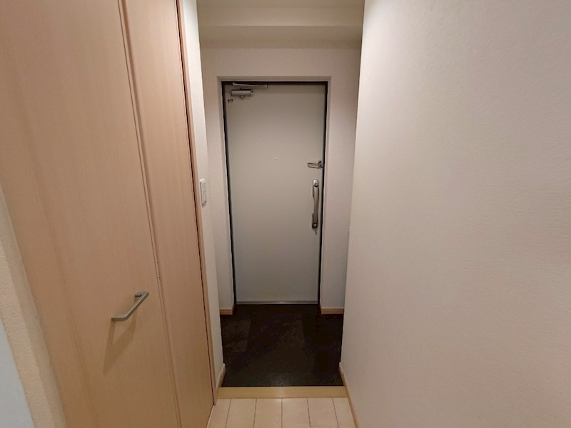 カーサソレアード 玄関