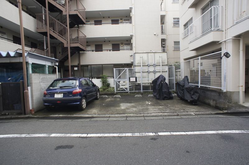 藤沢朝日町ダイカンプラザ 駐車場