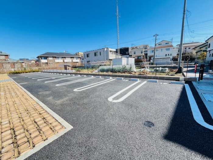 Ｃｒｅｓｔ西鎌倉 駐車場