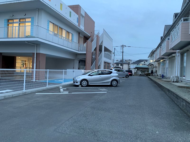 コートナカノ 駐車場