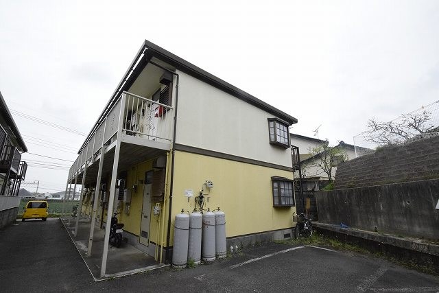 ファミーユISEHARA B棟 206号室 外観