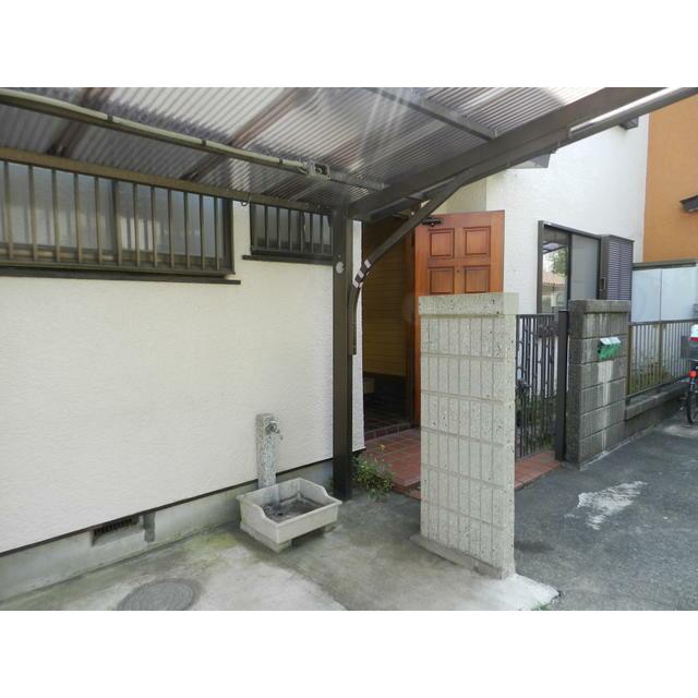 平塚市纒　貸家  玄関