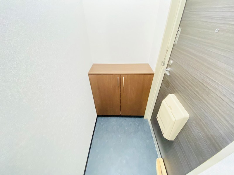 ハイライフ石上 玄関