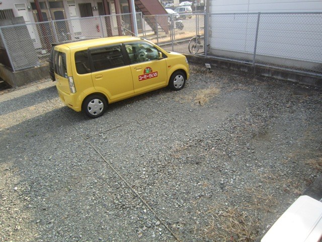 ハイツエトワール 駐車場