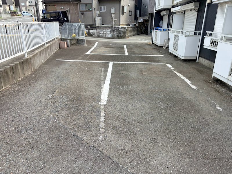 グランデュールフクダＡ棟 駐車場