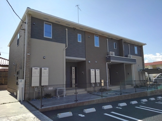 モダンリバース 201号室 外観