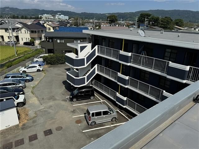 フォーレスト城北B棟 302号室 外観