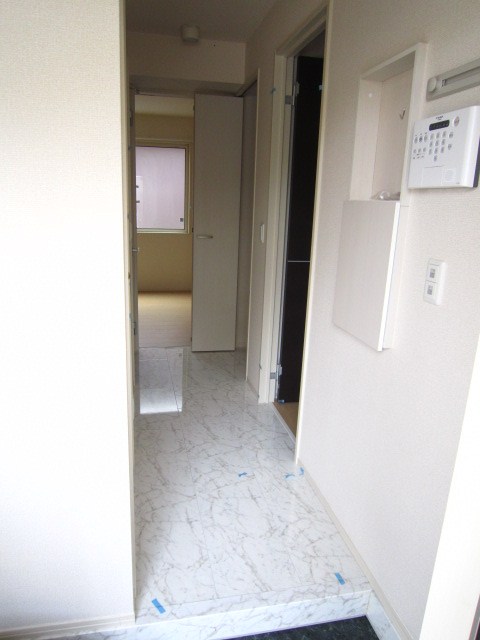 ソレイユ鴨宮 玄関