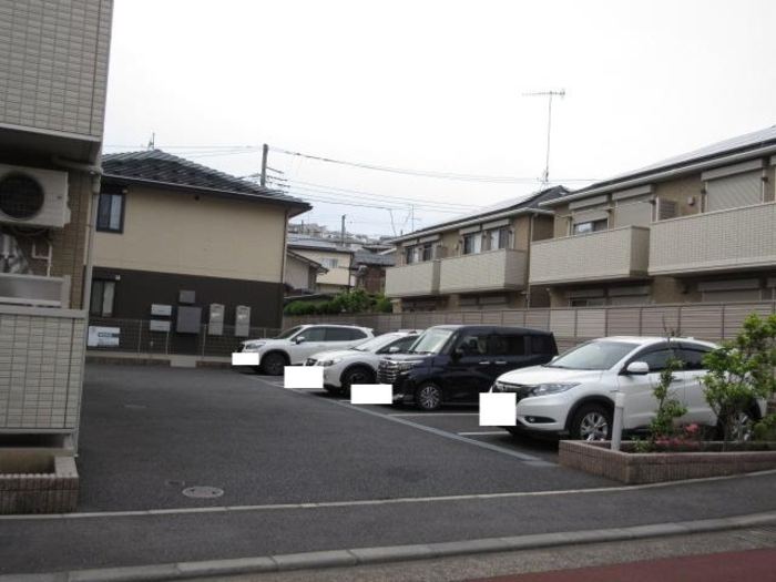 パークヒルズ 駐車場