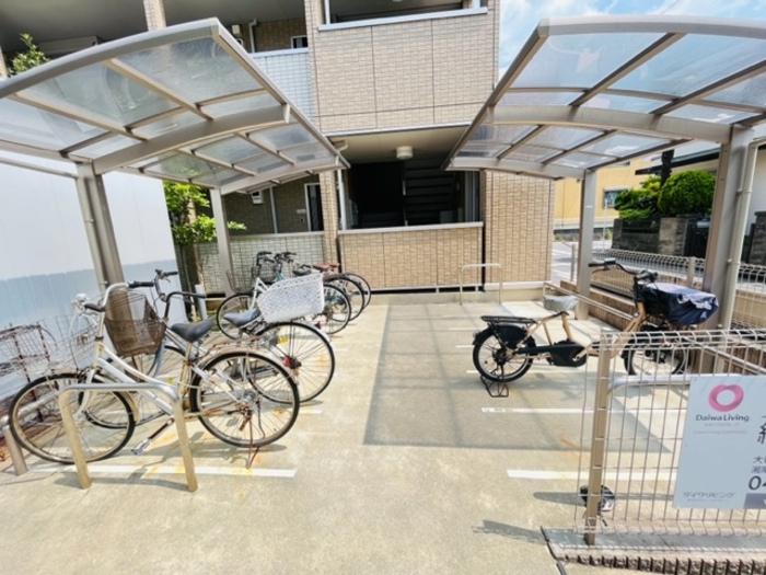 パークヒルズ 駐車場