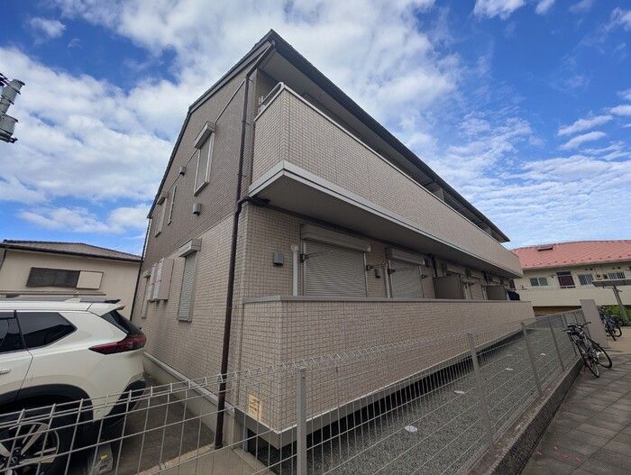 ロイヤルクレスト Ⅲ 202号室 外観