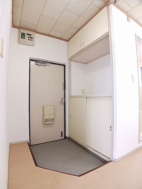アブニールＮＫ 玄関