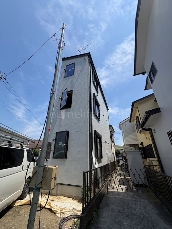y’s mare 302号室 外観