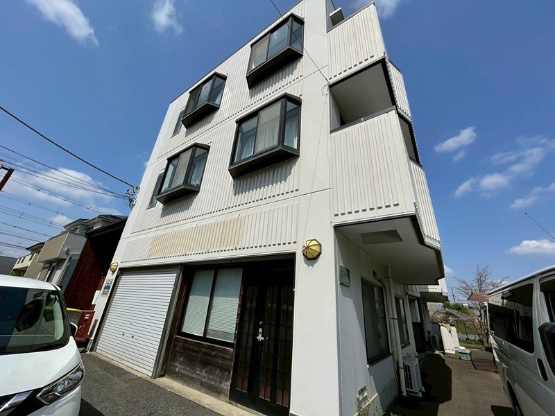 カーメルハイツ 202号室 外観