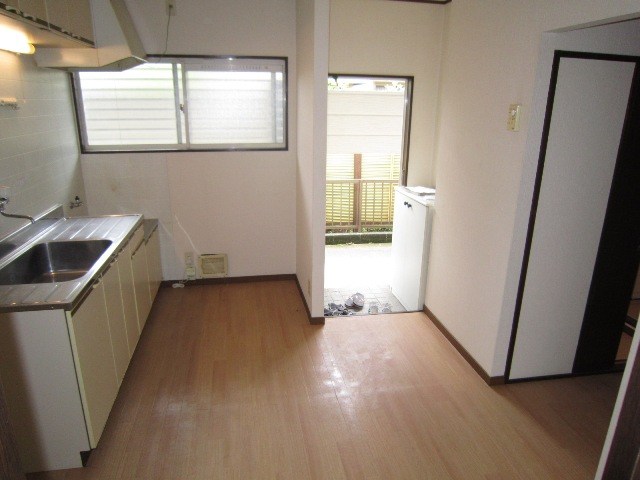 サンライズ３番館 玄関