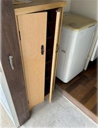 ペルソンヌ下依知 玄関