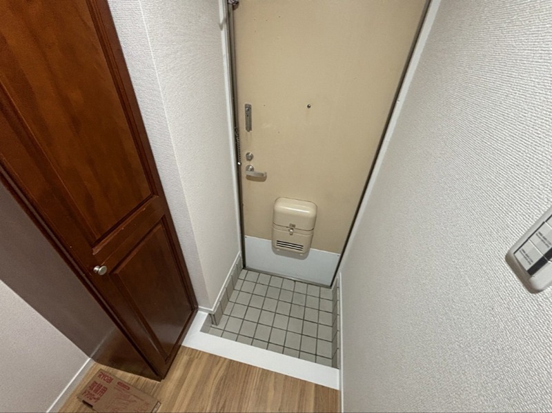フジパレス湘南平塚六番館 玄関
