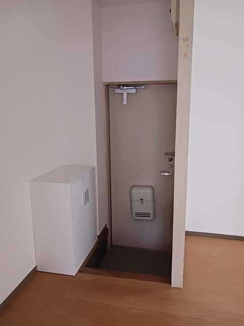 ハイツグリューク 玄関