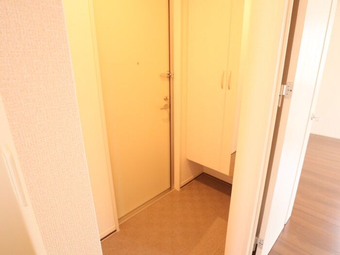レトワール 玄関
