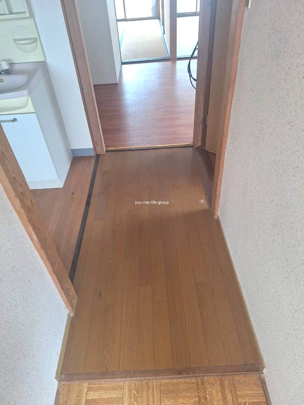 サンハイツ岩本 玄関