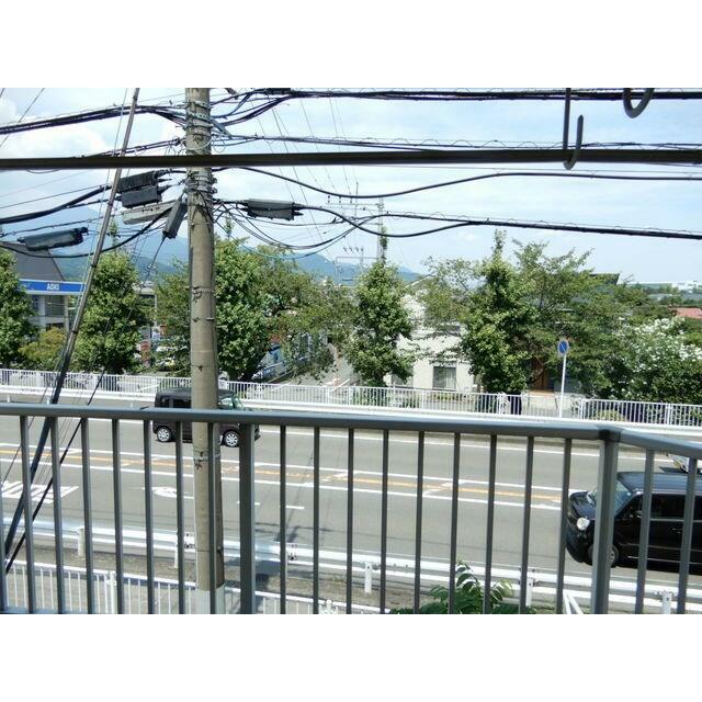 シャトル伊勢原 ベランダ