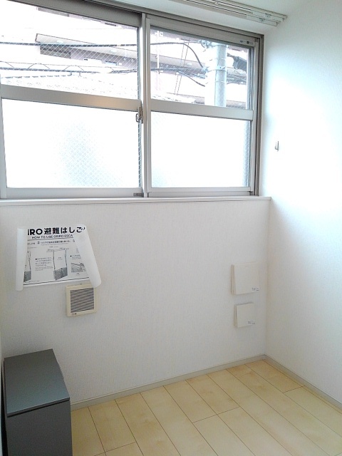 ベル　エミール その他8