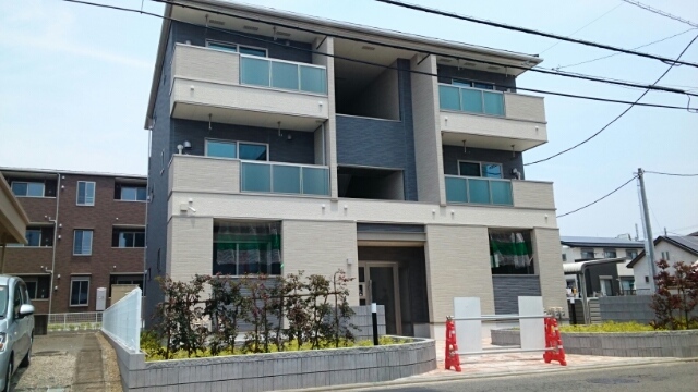 アハトフェルダ壱番館 301号室 外観