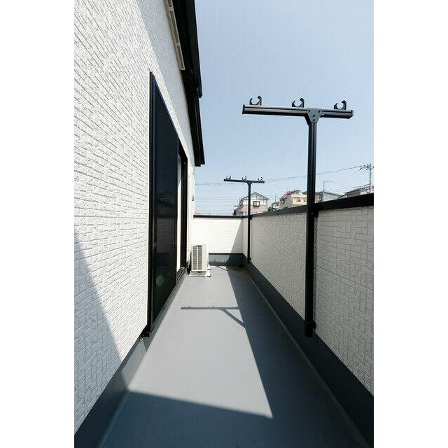 Ｓｕｍａｉ－ｔｏ平塚市岡崎０４  ベランダ