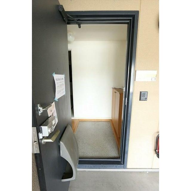 フェアロージュ 玄関