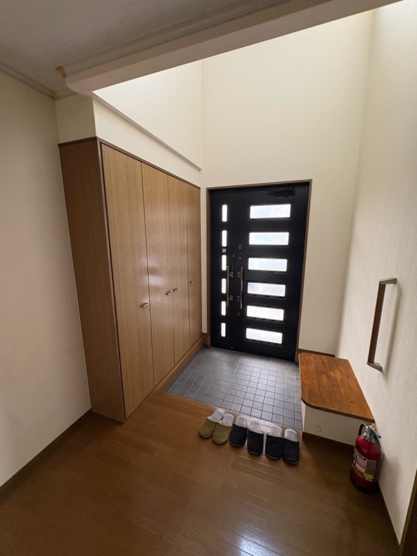 森の里戸建 玄関