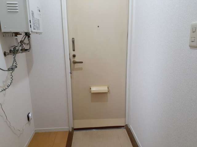 エステートピアふじ 玄関
