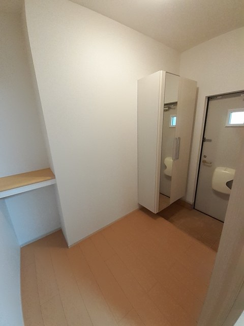 オランジュ・ボヌール 玄関