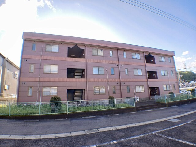 カターラ山口 202号室 外観