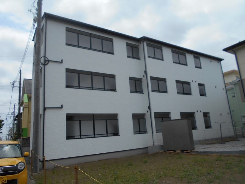 ピュアメゾン平塚中里 202号室 外観