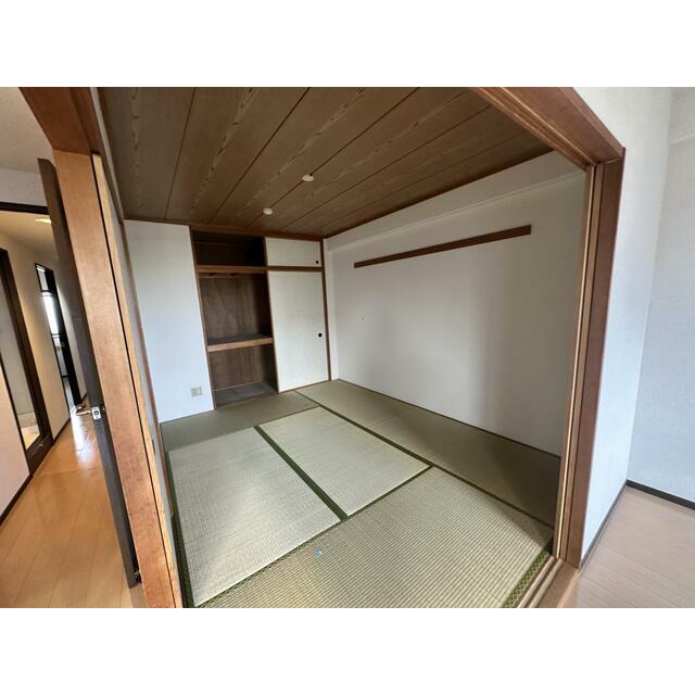 ロイヤルヒルズ東戸塚 ベッドルーム