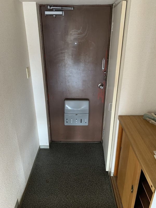 めぐみビル 玄関