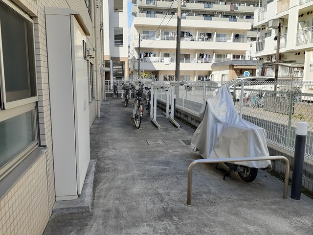 ベル　エミール その他5