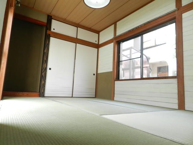 纏テラスハウス ベッドルーム