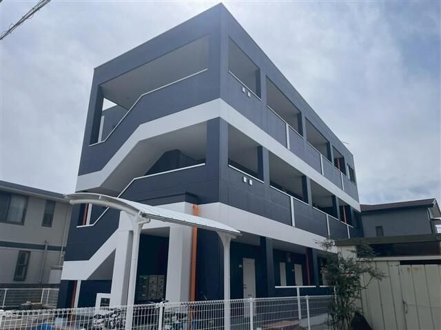 アイリス湘南 301号室 外観