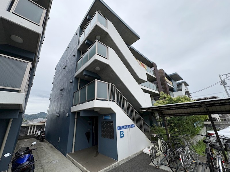 カレッジヒルズB 203号室 外観