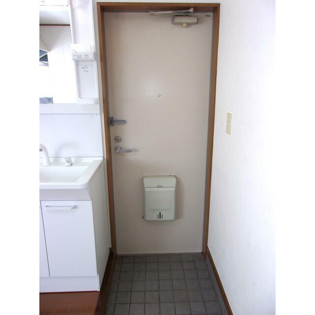 サニーハイム 玄関