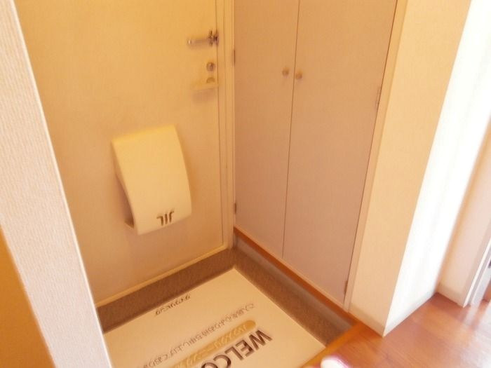 清水ハイム　D 玄関