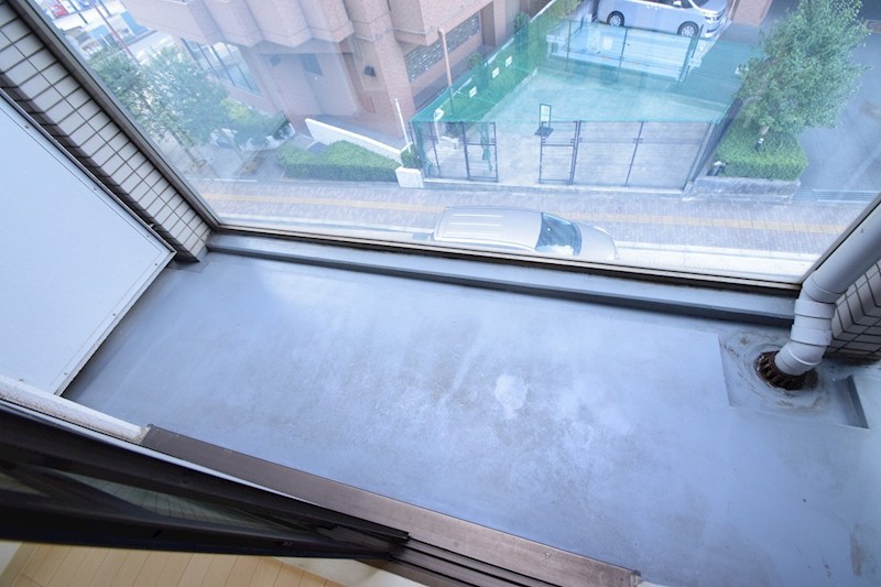 ケイ・ティ・ファースト（ＫＴファースト） ベランダ
