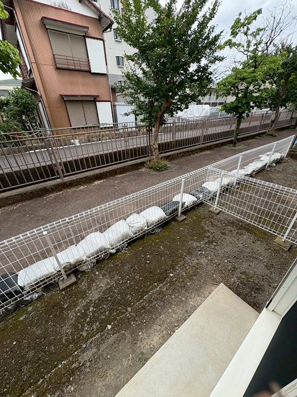 ヴォーグ東海大学前 ベランダ