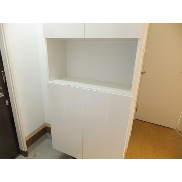 ガーデンハウス元町 玄関