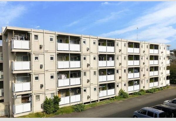 ビレッジハウス鎌倉10号棟 外観