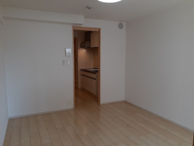 ベル　エミール その他1